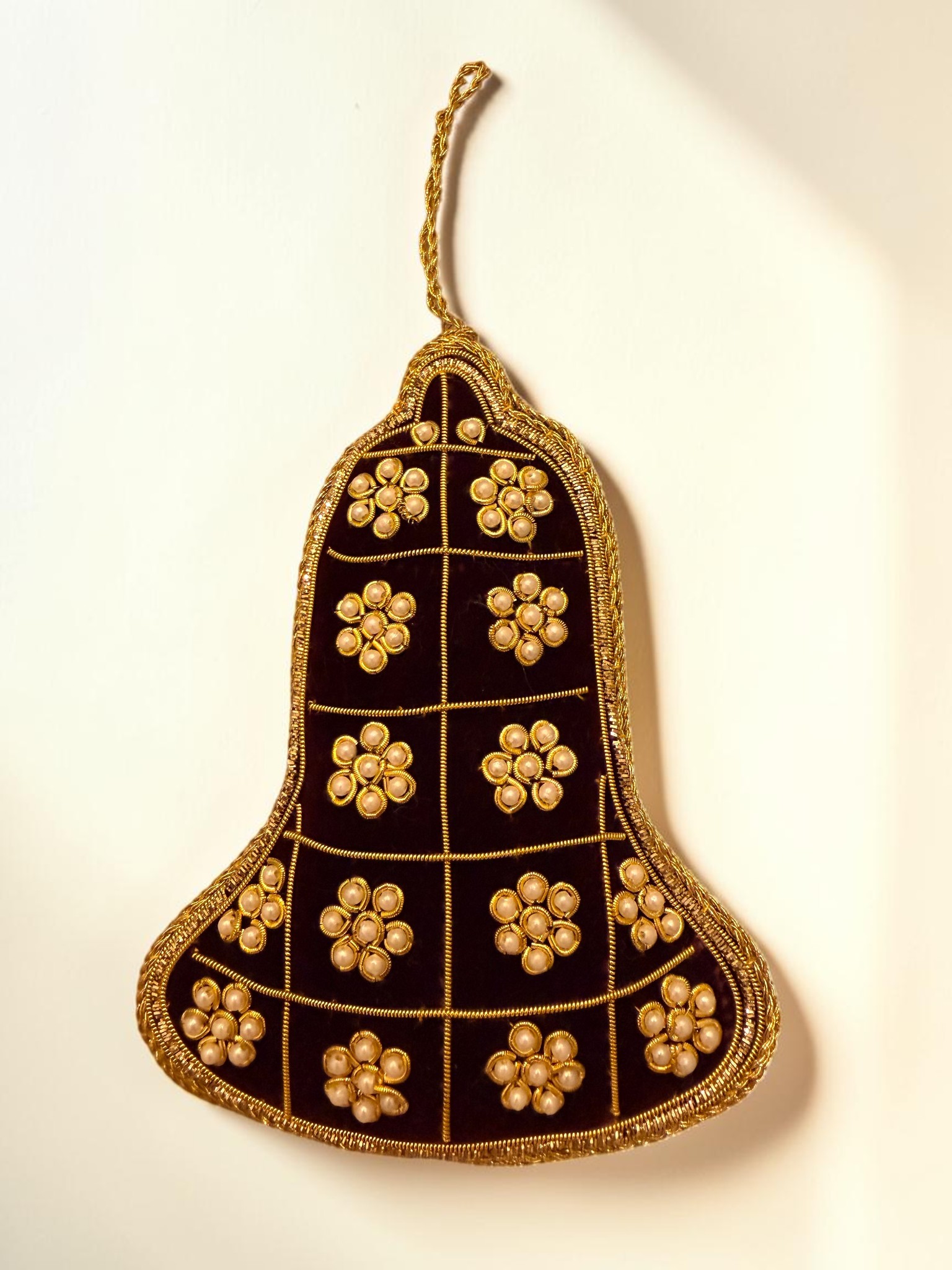 Black Velvet Pearl Bell Ornament