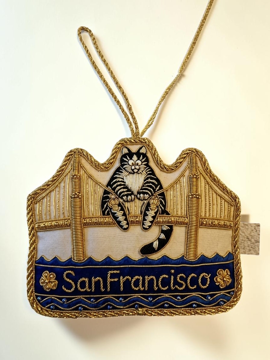 San Francisco Golden Gate Cat Ornament — Black & White